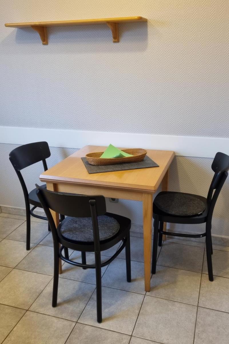 Residenz Rosengrund Whg O3 Apartment Busum Luaran gambar